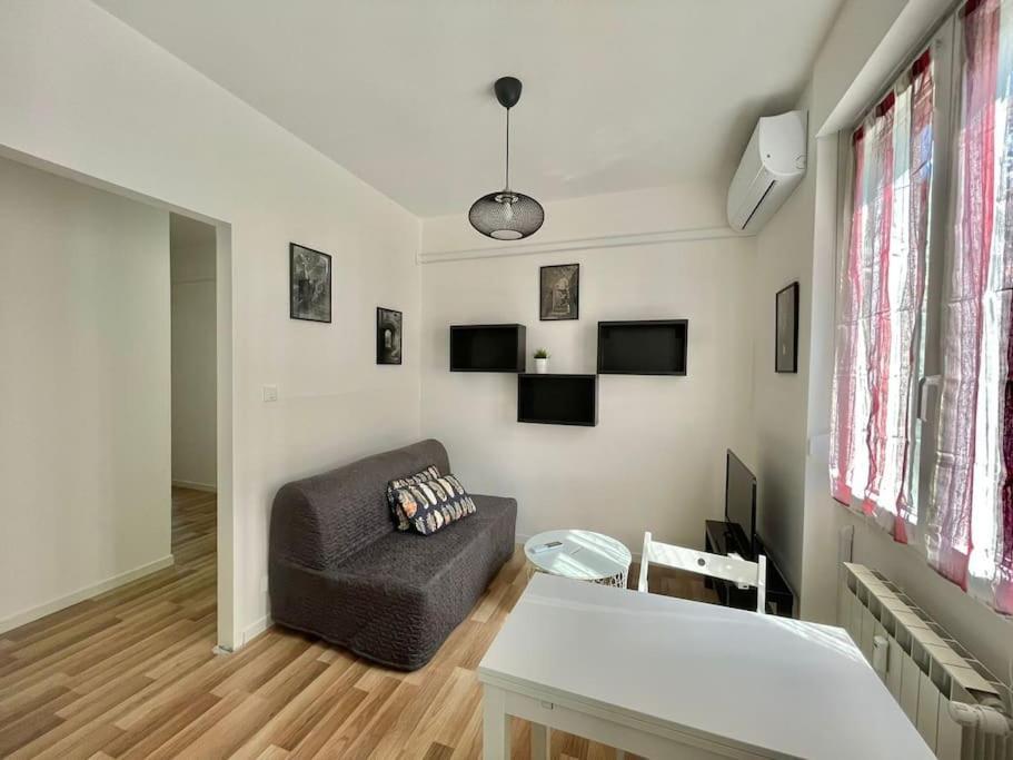 Leia Home W/Private Parking In Old Town Trieste Extérieur photo